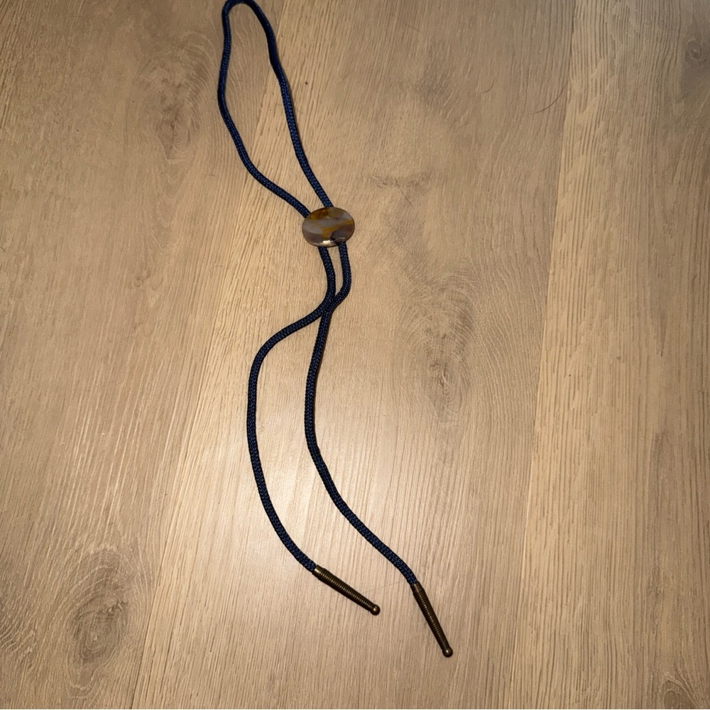 Bolo tie agate stone brass tips blue rope vintage western cowboy jewelry native